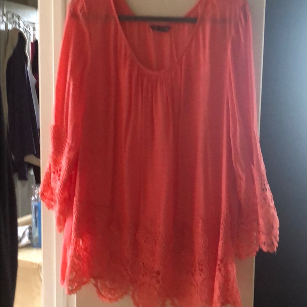 Ladies top, coral, excellent condition